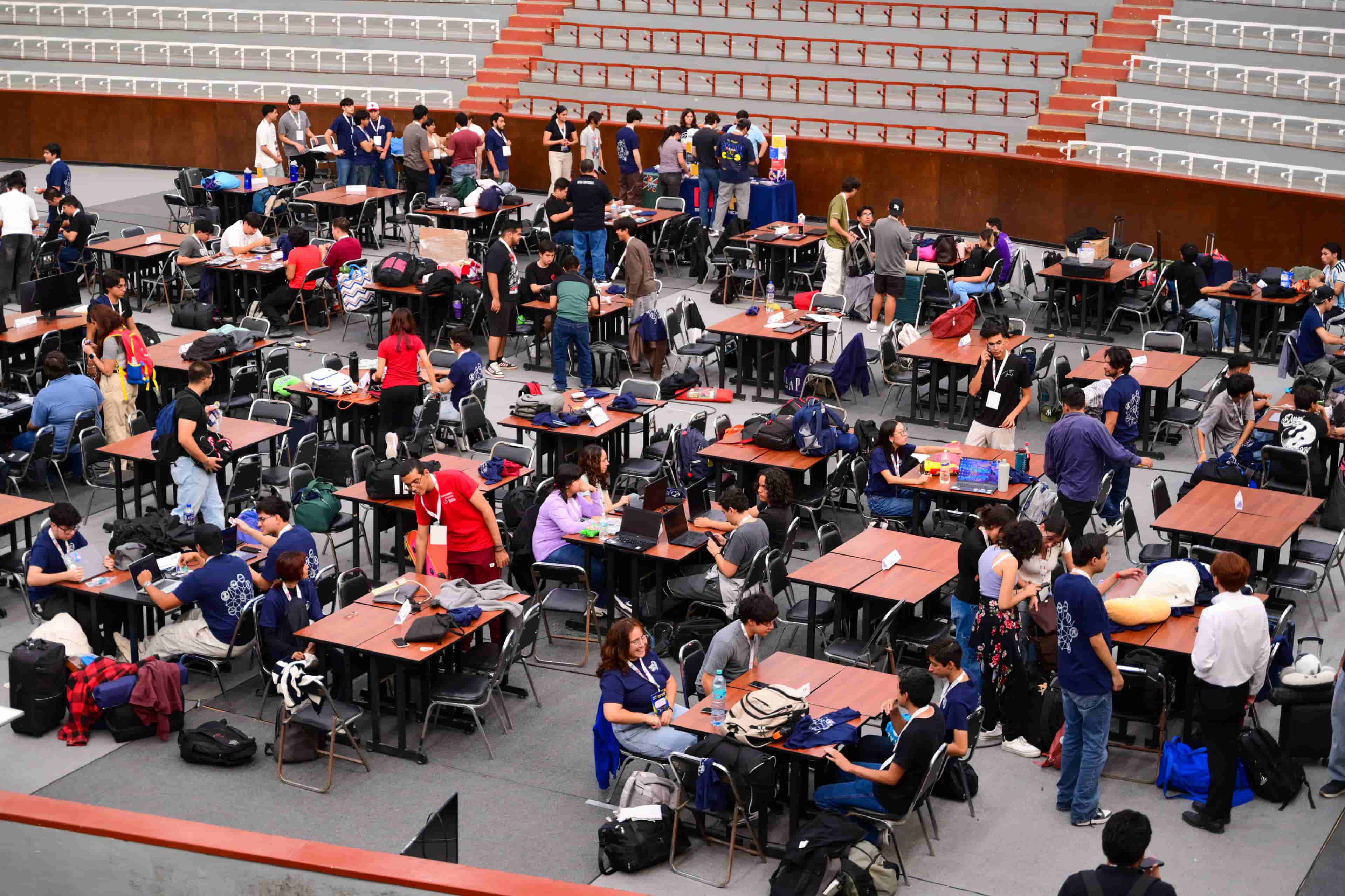 Imagen de artículo ARRANCÓ EL HACKATHON 2026 ROAD TO TECH CON MÁS DE 200 PARTICIPANTES
