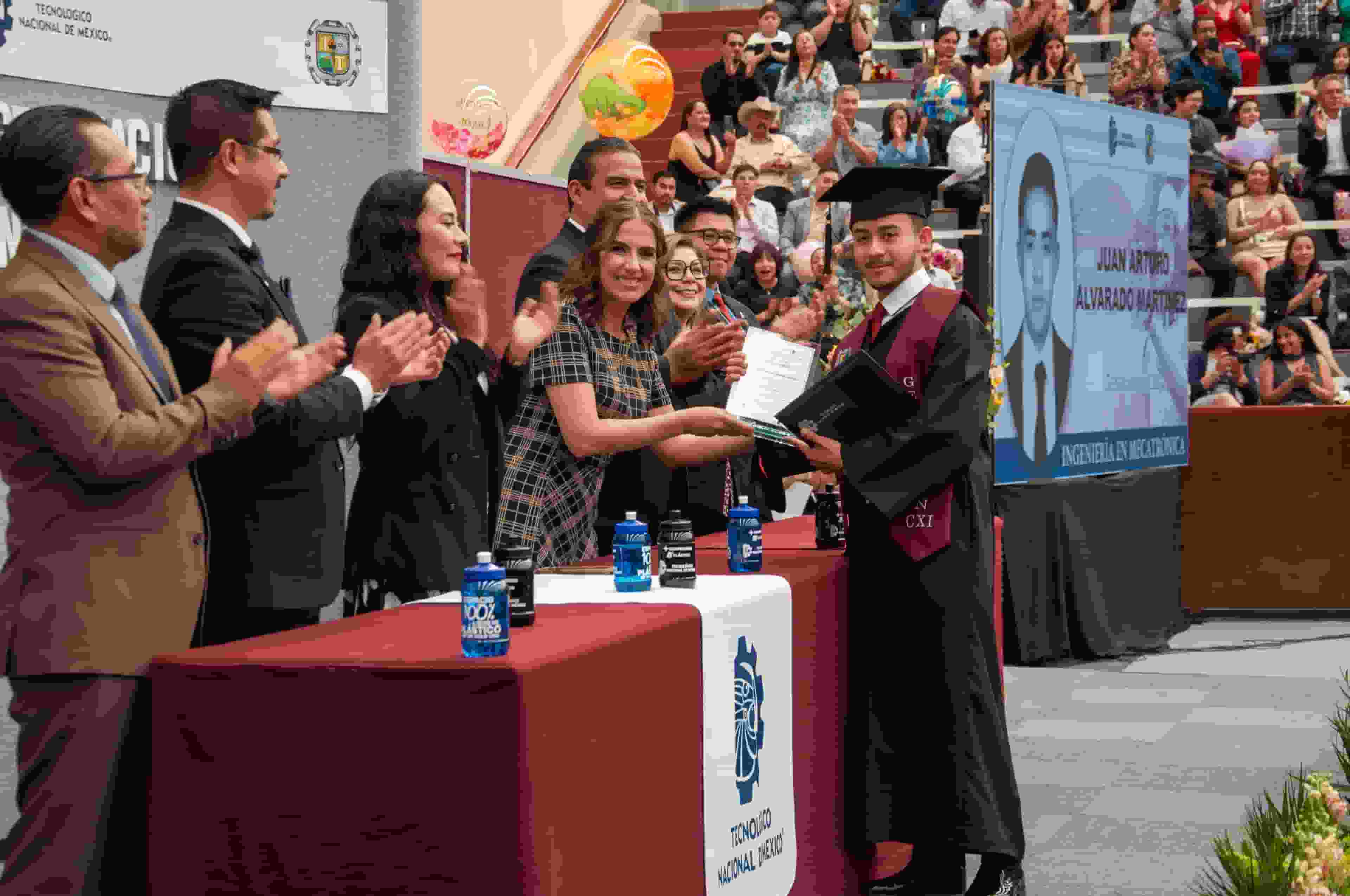 Imagen de EGRESAN DEL TECNM-SALTILLO INGENIERAS E INGENIEROS EN LA GENERACIÓN CXI