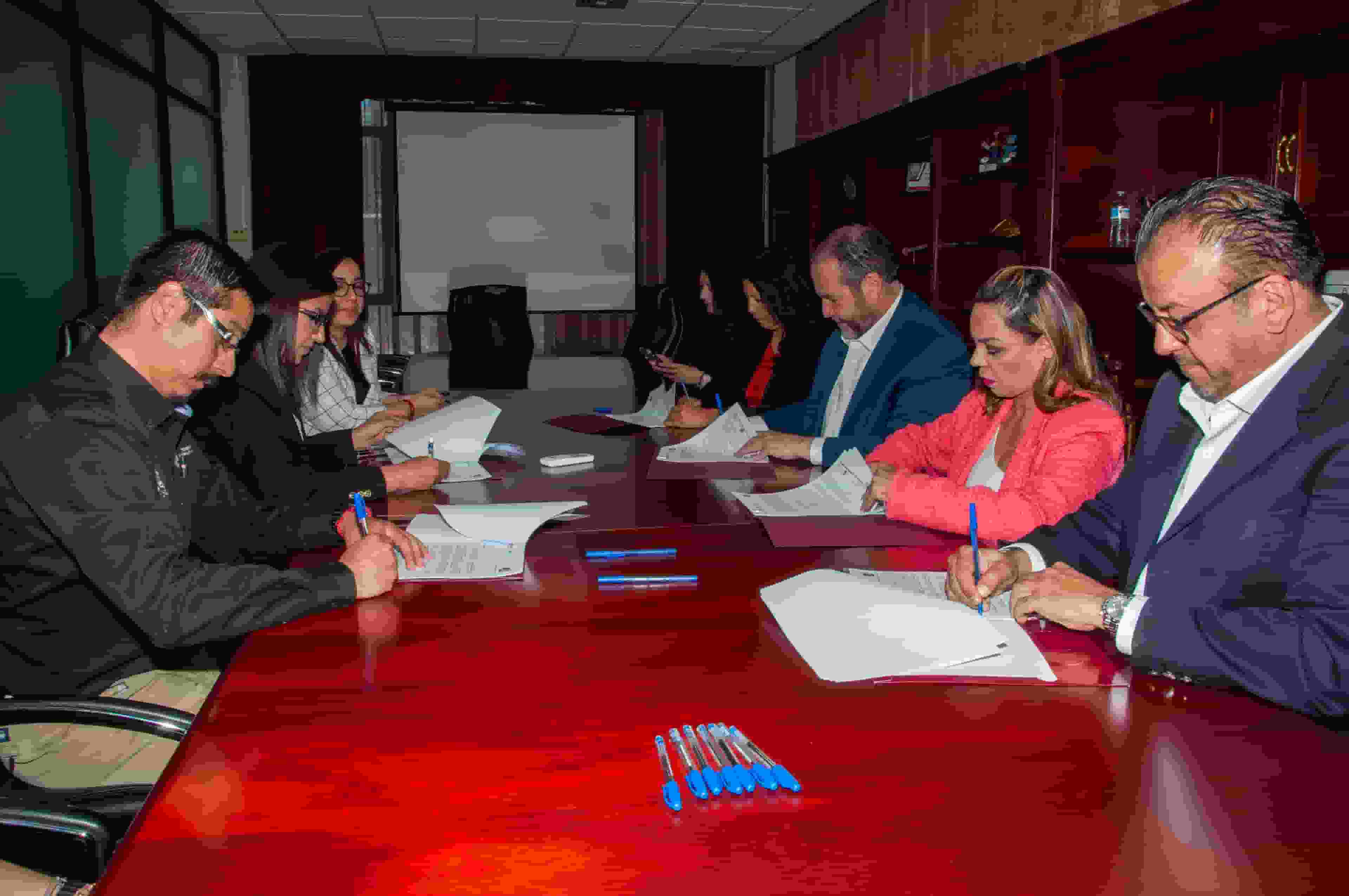 Imagen de FIRMAN CONVENIO MARCO DE COLABORACIÓN TECNM-SALTILLO CON EMPRESA BORGWARNER