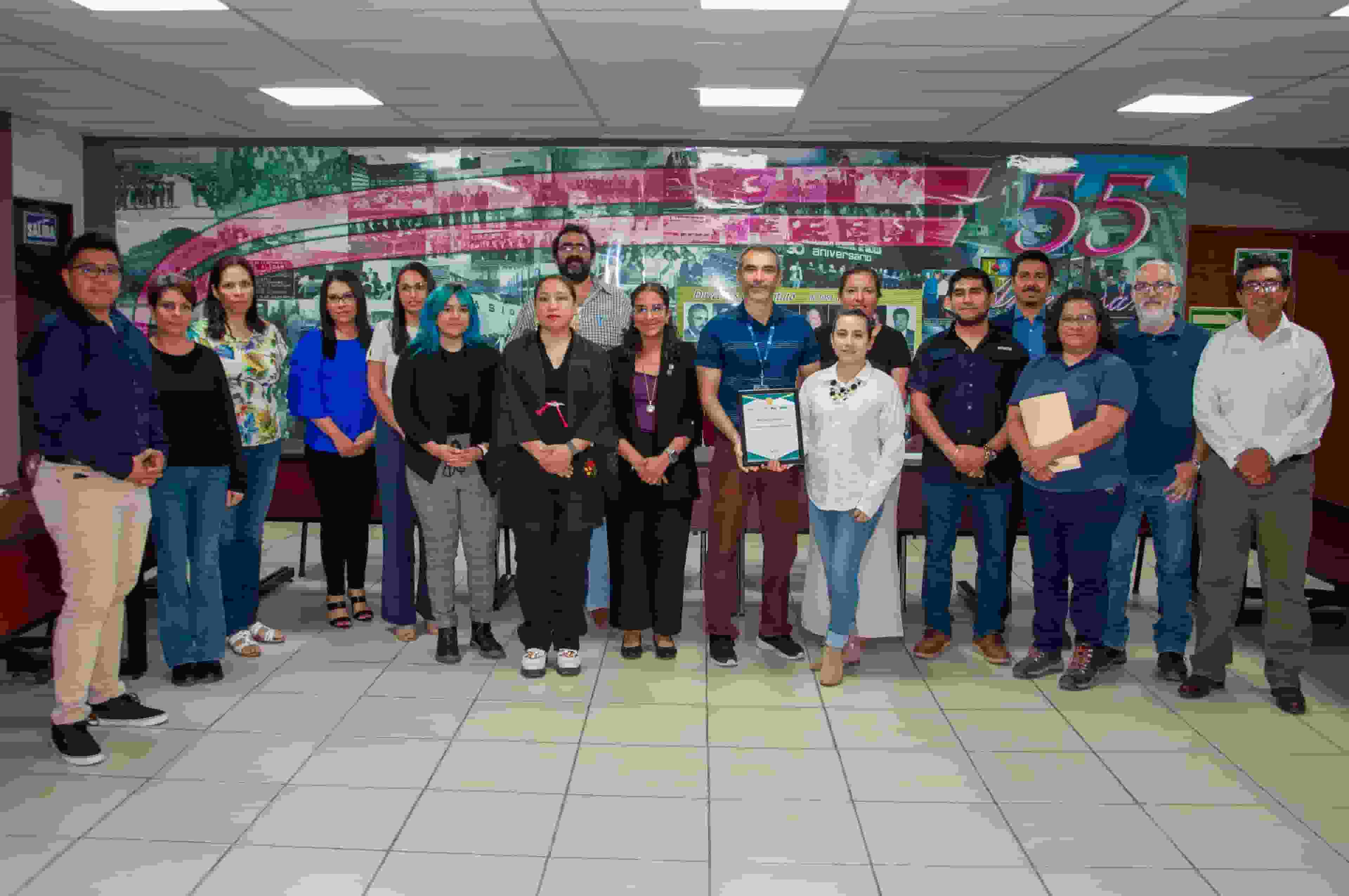 Imagen de RECIBE TECNM-SALTILLO RECONOCIMIENTO POR SER UNA DE LAS 
INSTITUCIONES QUE MÁS INVESTIGADORES APORTA EN EL ESTADO