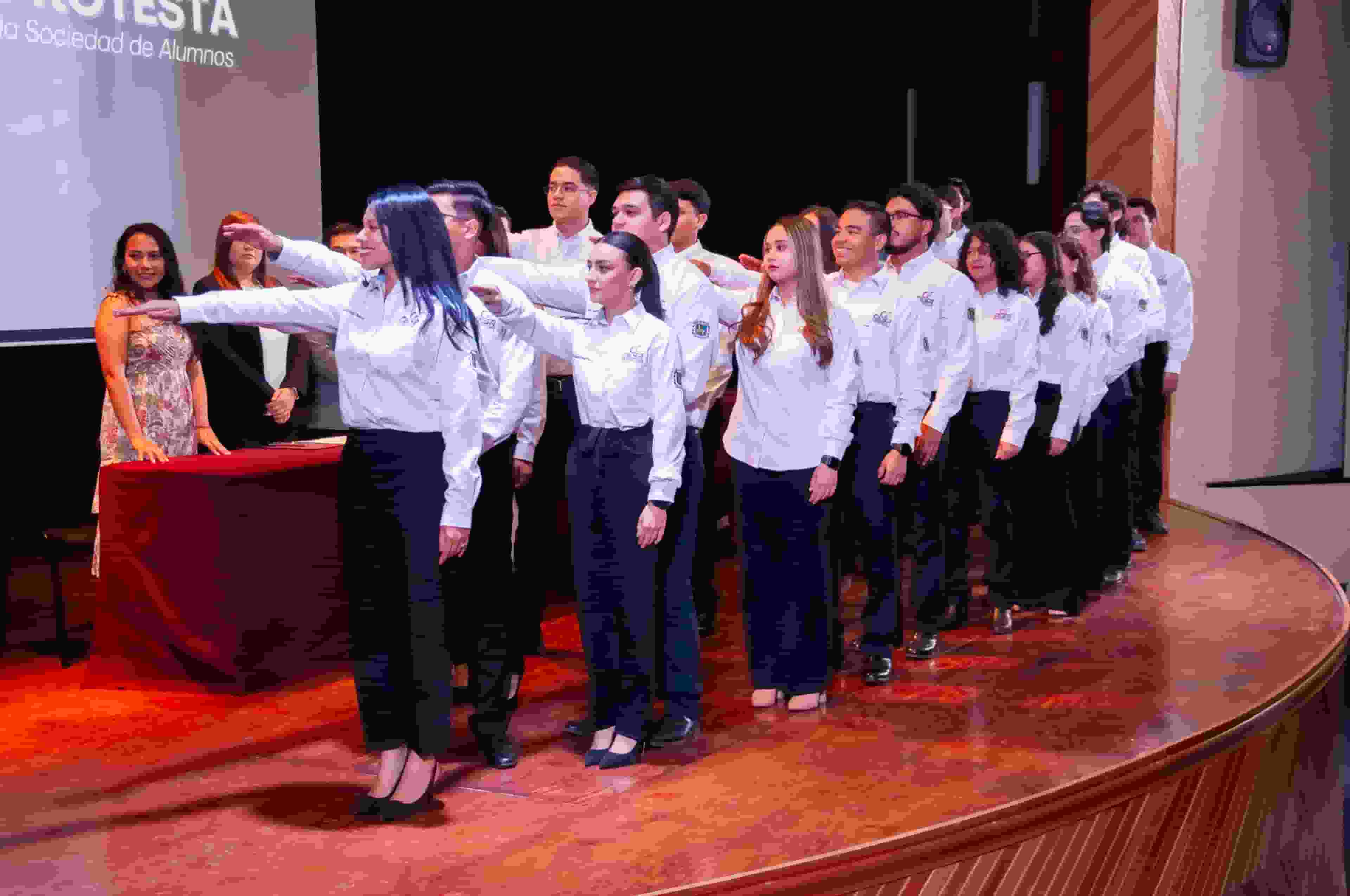 Imagen de TOMA POSESIÓN CONSEJO EJECUTIVO DE LA SOCIEDAD DE ALUMNOS DEL TECNM-SALTILLO PARA EL PERÍODO 2025-2027