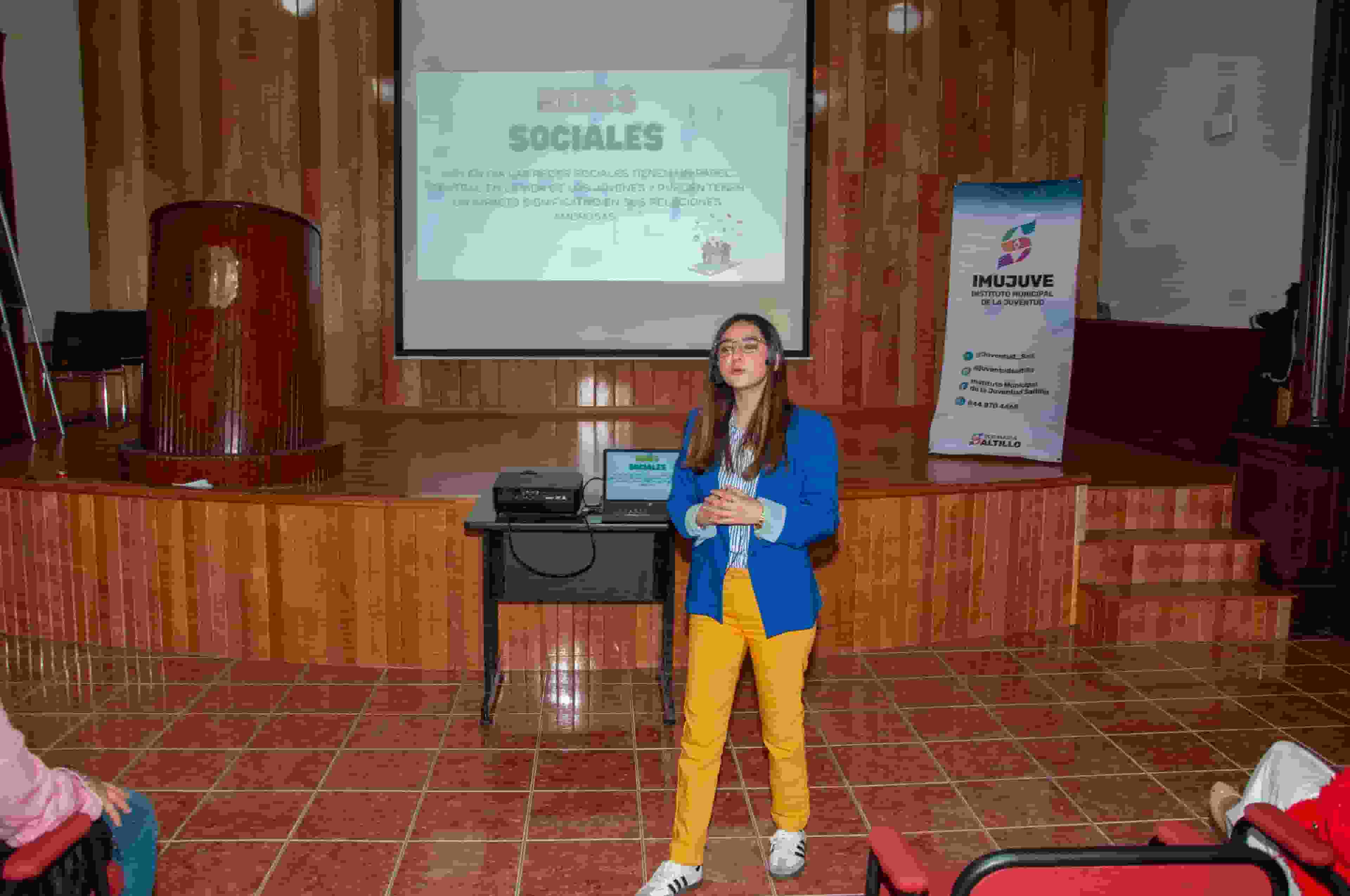 Imagen de SE LLEVA A CABO CONFERENCIA “CELOS Y REDES SOCIALES: AMOR QUE NO CONTROLA” IMPARTIDA POR EL INMJUVE PARA LAS ALUMNAS Y LOS ALUMNOS DEL TECNM-SALTILLO.